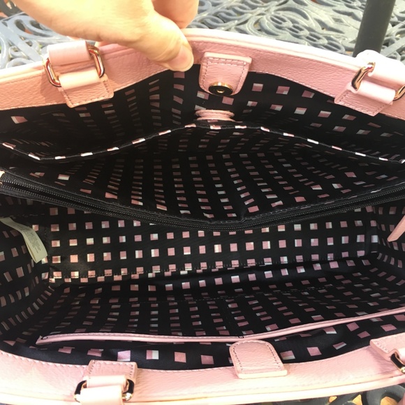 [SOLD] Kate Spade large top handle leather purse - Picture 4 of 6